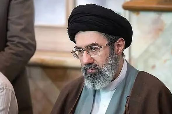 الحرس
    الثوري
    الإيراني:
    مجتبى
    خامنئي
    منح
    الإذن
    بالتفاوض
    مع
    أمريكا