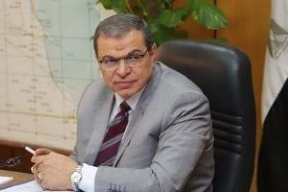 رئيس
«قوى
النواب»:
لا
يجوز
تحميل
أصحاب
الأعمال
غرامات
بسبب
الحد
الأدنى
للأجور