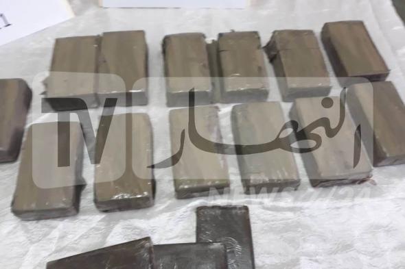 بومرداس:
الإطاحة
بشبكة
لترويج
المخدرات
وحجز
3
كلغ
من
"الكيف"