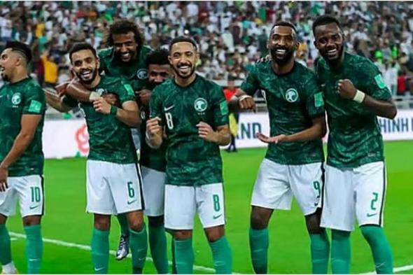 «الأخضر»
    يجري
    تدريبه
    الأخير
    في
    أوستن
    قبل
    المغادرة
    إلى
    هيوستن
    لمواجهة
    الرأس
    الأخضر