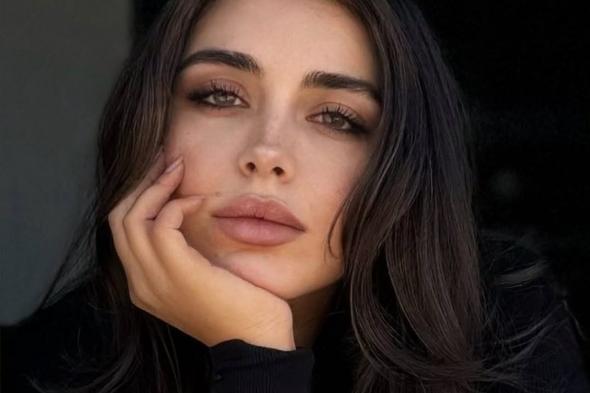 الجمال
على
طريقة
هيا
مرعشلي
بطلة
حب
على
ورق..
مكياج
وتسريحات
شعر
بلمسات
أنثوية
متجددة