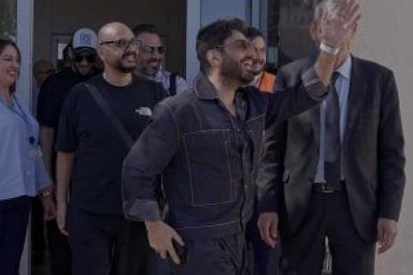 وصول
النجم
تامر
حسني
للمغرب
ليختتم
حفلات
مهرجان
موازين..
فيديو
وصور