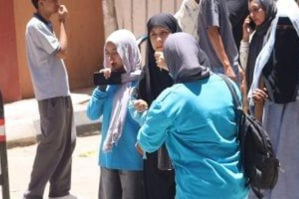 طلاب
الثانوية
العامة
بأسوان:
امتحان
اللغة
العربية
طويل
وتضمن
جزئيات
صعبة