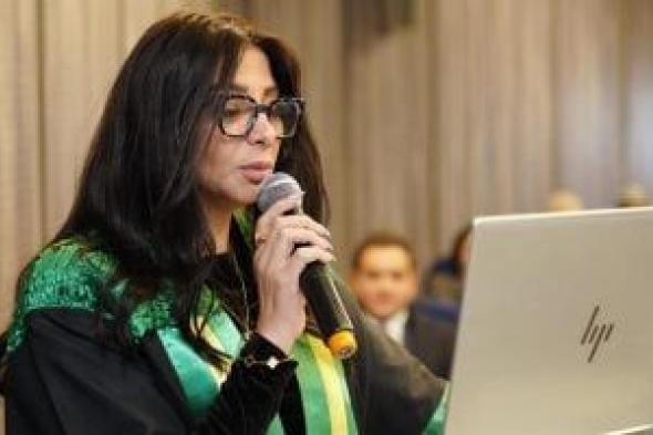 مروة
هشام
بركات
تشيد
بحلقة
اليوم
السابع
عن
النائب
العام
الأسبق
عبر
منشور
لها