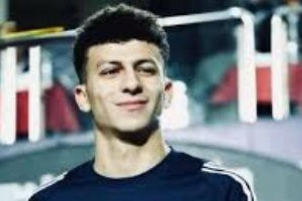 كل
ما
تريد
معرفته
عن
مفاوضات
الأهلى
مع
إنبى
لضم
على
محمود
فى
الصيف