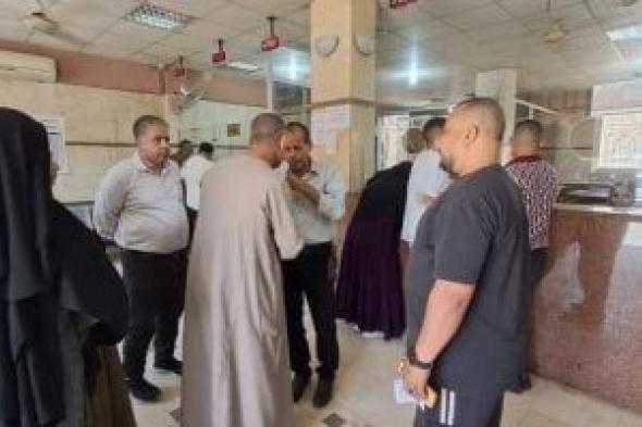 رئيس
مركز
أبو
النمرس
يتابع
انتظام
العمل
بالمركز
التكنولوجى..
صور