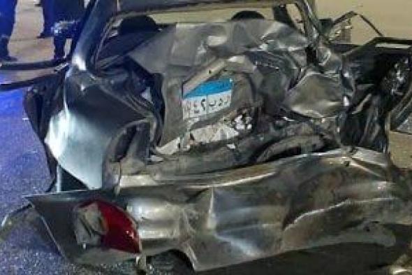 وفاة
مأمور
مركز
شرطة
إدفو
وإصابة
أسرته
فى
حادث
سير
على
طريق
بالقصير