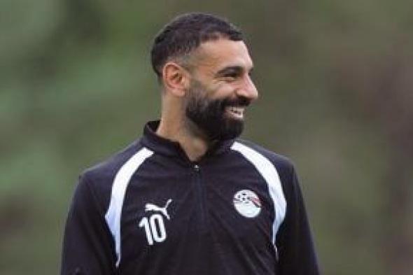 حسام
حسن
يستقر
على
تشكيل
منتخب
مصر
لحسم
موقعة
أستراليا
بكأس
العالم