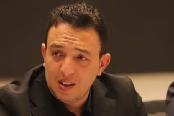 اتحاد
الكرة:
أستراليا
تقدمت
بشكوى
ضد
مشاركة
هيثم
حسن
مع
الفراعنة
رغم
صحة
موقفه