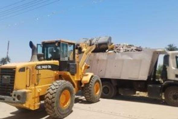 غرامة
10
آلاف
جنيه
بحد
أدنى
عقوبة
إلقاء
وفرز
القمامة
والمخلفات
فى
الشارع