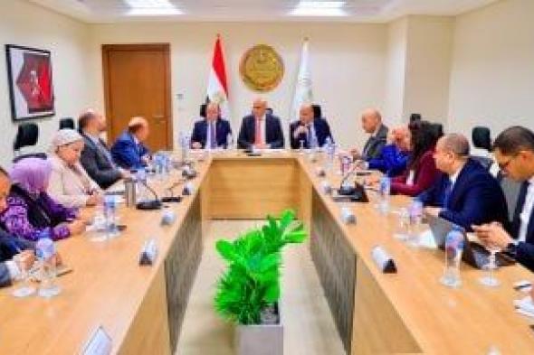 وزيرا
التعليم
والعمل:
تطوير
مدارس
التكنولوجيا
التطبيقية
وفق
المعايير
الدولية