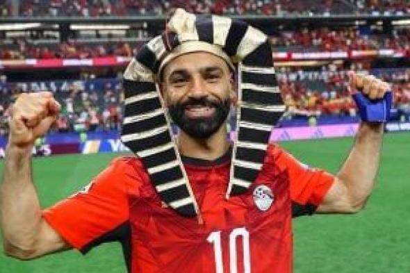 محمد
صلاح
يغني
«دا
أنا
كل
الدنيا
فى
كفة
ومصر
حبيبتي
فى
كفة»..
فيديو