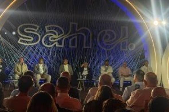 نجيب
ساويرس
يشيد
بإنجاز
منتخب
مصر:
قابلت
اللاعبين
وهنأتهم
على
ما
حققوه