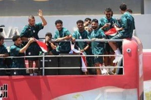 المنتخب
يتوجه
إلى
أحد
فنادق
العلمين
بعد
العودة
من
المشاركة
التاريخية
بكأس
العالم