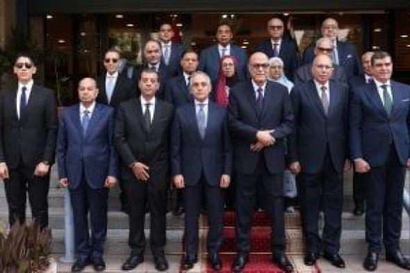 وزير
العدل
يهنئ
المستشار
عبد
الناصر
أبو
العزم
بتوليه
رئاسة
هيئة
قضايا
الدولة