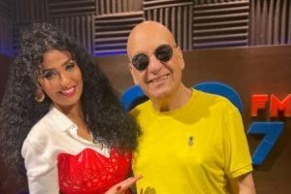ابنة
خيرى
بشارة:
والدى
رفض
دخولى
معهد
السينما..
والطوق
والأسورة
الأقرب
لقلبى