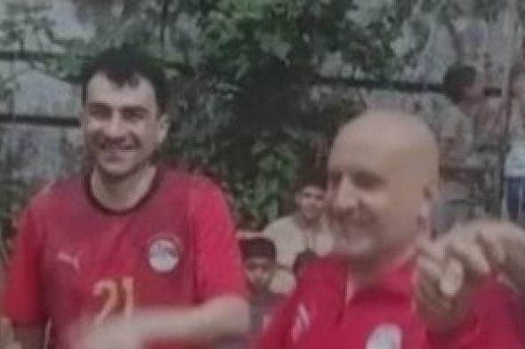 أول
لقاء
مع
والد
لاعب
المنتخب
محمود
صابر..
فيديو