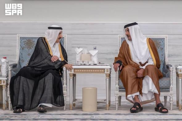منصور
بن
متعب
ينقل
تعازي
القيادة
لأمير
قطر
في
وفاة
الشيخ
حمد
بن
خليفة
آل
ثاني