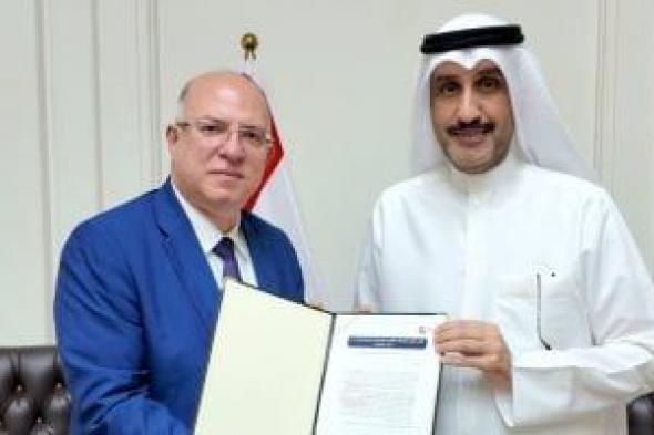 وزير
العمل
اللبناني
يسلم
منظمة
العمل
العربية
تقريرا
عن
أضرار
الاعتداءات
الإسرائيلية