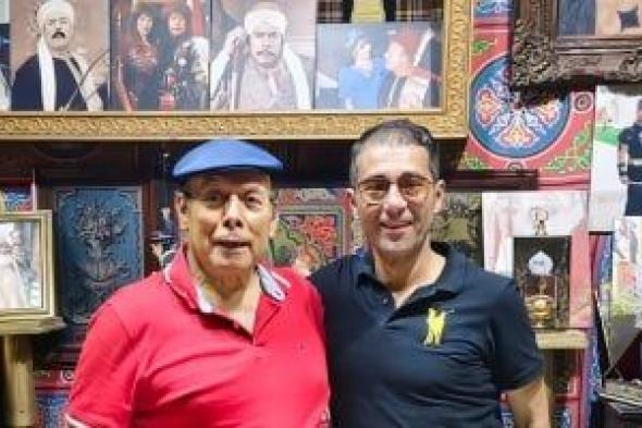 «فارس
المسرح
العربي»..
الناقد
جمال
عبد
الناصر
يوثق
رحلة
أحمد
ماهر
فى
كتاب