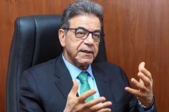 نقيب
البيطريين:
نطالب
بهيئة
مستقلة
للطب
البيطرى
وإعادة
التعيينات
لدعم
منظومة
الصحة