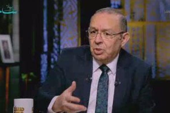 عمرو
حسنين:
مصر
تمتلك
كل
مقومات
الثراء..
والتحدي
الحقيقي
في
تعظيم
العائد
من
الموارد
