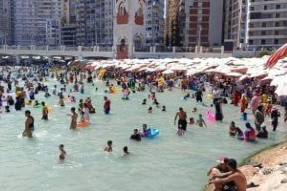 محافظ
الإسكندرية:
نسبة
الإشغال
100%
بشواطئ
القطاع
الشرقى