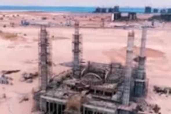 بأيدٍ
مصرية
100%..
65
ألف
عامل
ومهندس
يسطرون
ملحمة
بناء
العلمين
الجديدة