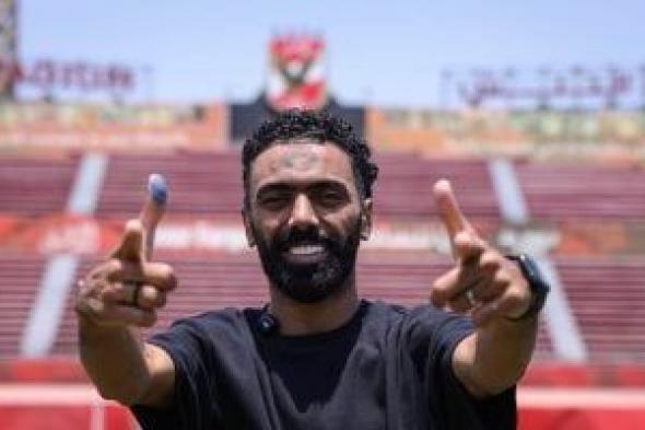 4
رسائل
من
حسين
الشحات
لجماهير
الأهلي
بعد
تجديد
عقده
حتى
2028