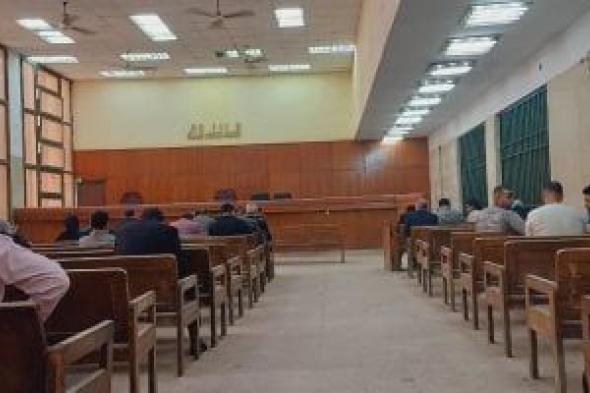 نظر
محاكمة
5
متهمين
بخلية
داعش
السيدة
زينب..
اليوم