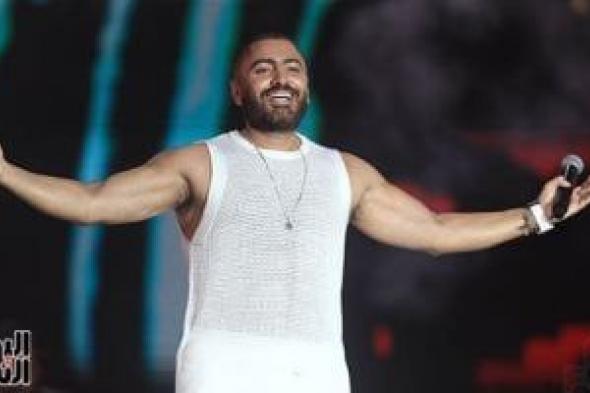 تامر
حسني
يشعل
حفل
الأهلي
في
المنصورة
الجديدة..
حضور
جماهيري
كبير..
فيديو