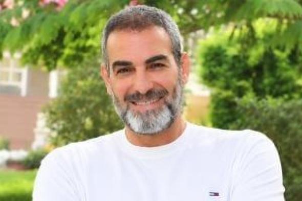 القومي
للمسرح
المصري
يكرم
أحمد
عبد
العزيز
في
دورته
19