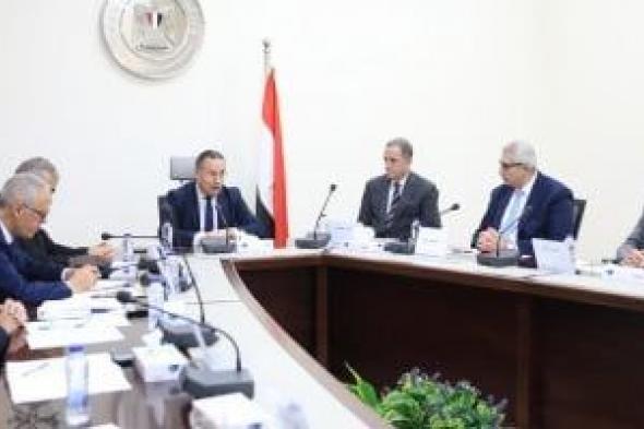 وزير
التعليم
العالي
يوجه
بتطوير
المنظومة
بالمعاهد
العليا
الخاصة
وتحديث
البرامج
