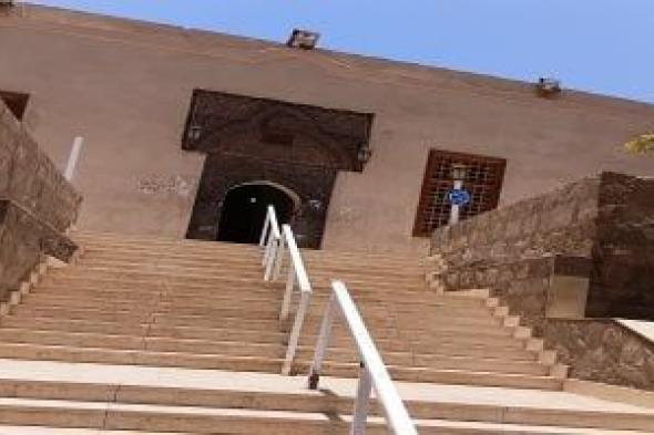 جماليات العمارة الإسلامية في تصميم المسجد العمري بأسوان.. صور وفيديو