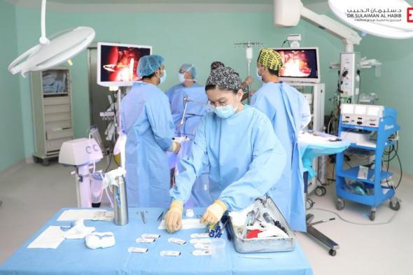 نجاح عملية دقيقة بالمنظار الجراحي لإستئصال جزء غير وظيفي من كلية مزدوجة لطفلة بمستشفى الدكتور سليمان الحبيب بالخبر