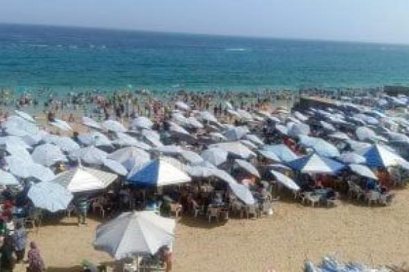 إقبال كبير على شواطئ الإسكندرية فى الأجازات ونسبة الإشغال من 80 إلى 90%