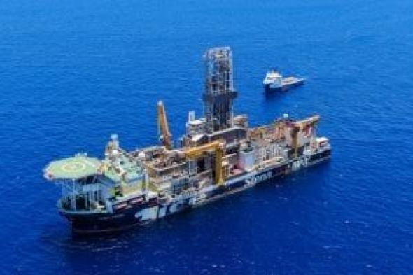 فرصة تاريخية.. شواهد بترولية تعزز أول اكتشاف للزيت الخام بغرب البحر المتوسط