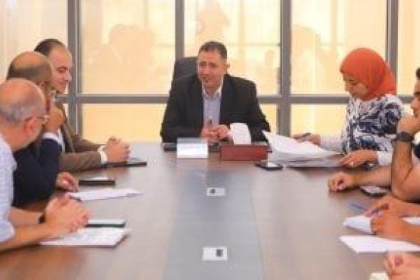محافظ دمياط يعقد اجتماعًا لمناقشة مسار مرفق الكهرباء بطريق رأس البر الغربي