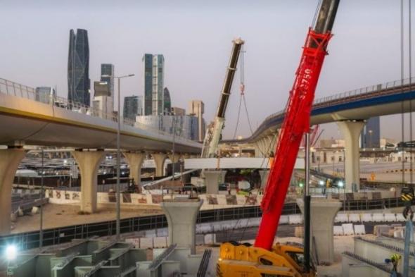 الرياض.. تجاوز نسبة الإنجاز في جسر طريق الثمامة عند تقاطع طريق العليا 50%