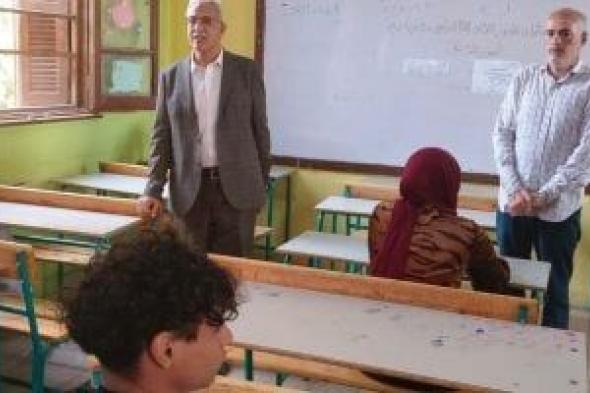 وكيل تعليم الإسماعيلية يتابع انتظام أول أيام امتحانات الدور الثاني للإعدادية
