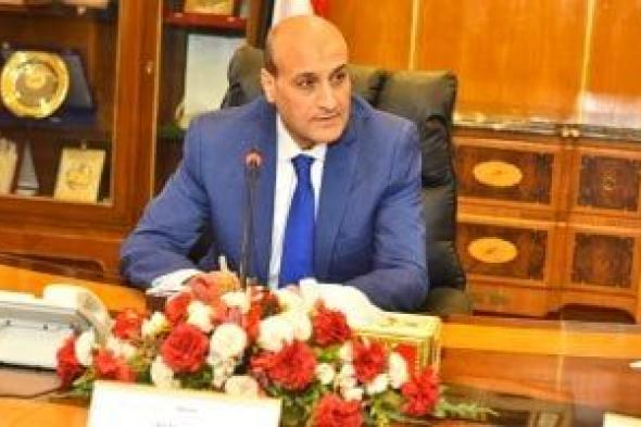 محافظ أسيوط: توسيع انتشار فرق مبادرة 100 يوم صحة بالمجان فى التجمعات العامة