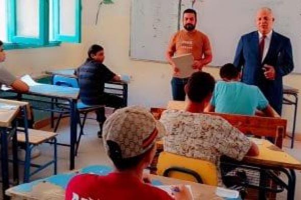 وكيل تعليم الفيوم يتفقد يتفقد لجان امتحانات الدور الثانى للشهادة الإعدادية