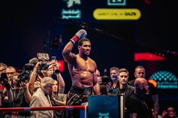 جدة تستضيف جوشوا: فوز بالضربة القاضية وتألق سعودي في "The Comeback"