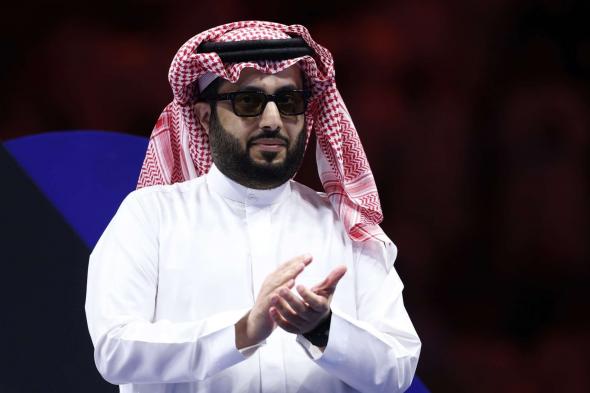 تركي آل شيخ يطلق الهوية البصرية لـ اليوم الوطني تحت شعار “عزنا بطبعنا”